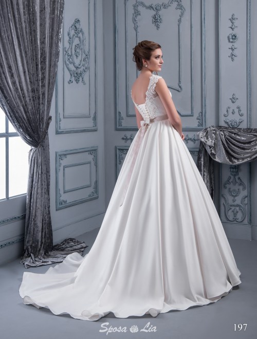 https://www.sposa-lia.com/images/stories/virtuemart/product/197       (3).jpg
